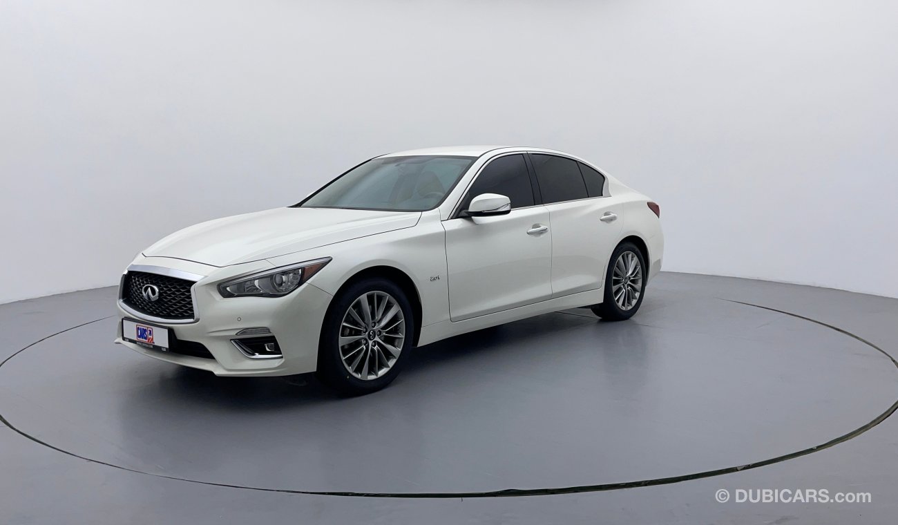 Infiniti Q50 Premium 2000