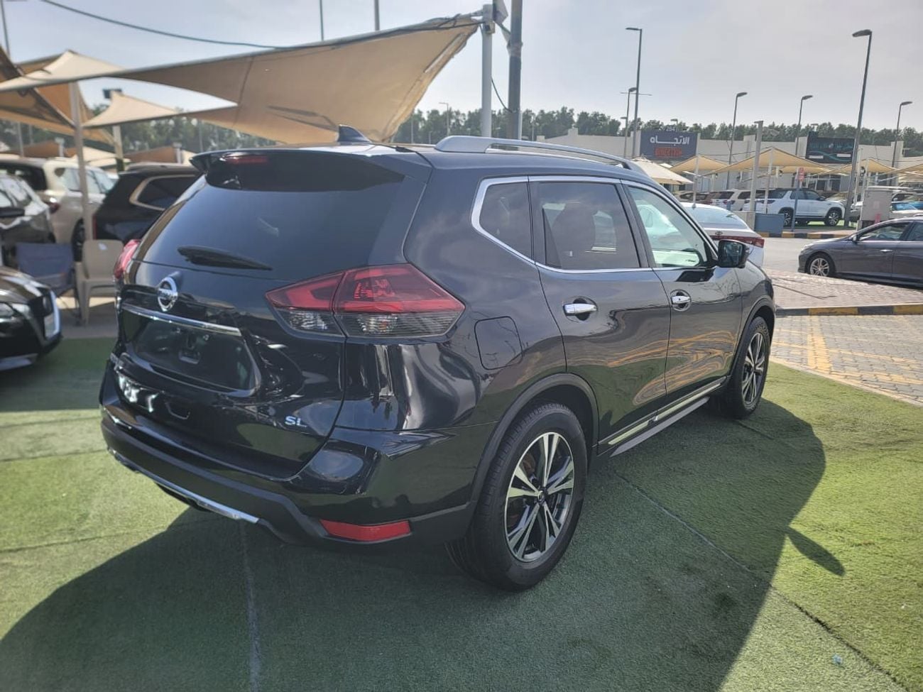 نيسان إكس تريل S 2.5L FWD (5 Seater)