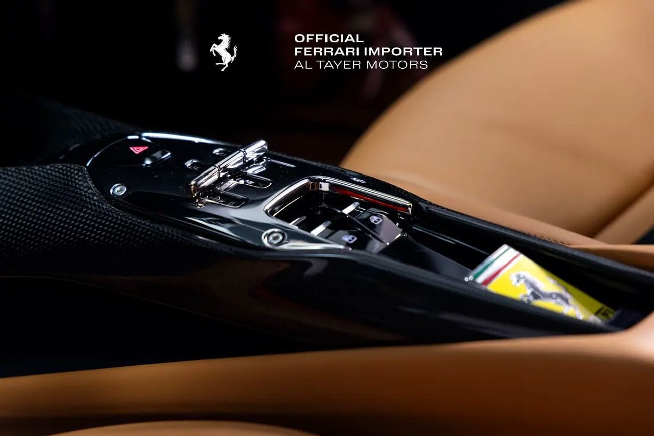 فيراري 296 GTB