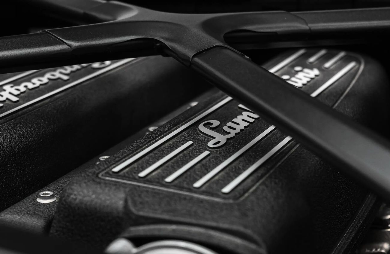 Lamborghini Huracan 5.2L V10 Naturally Aspirated Engine