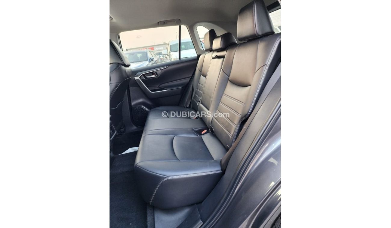 تويوتا راف ٤ Toyota Rav4 xle premium 2022 model