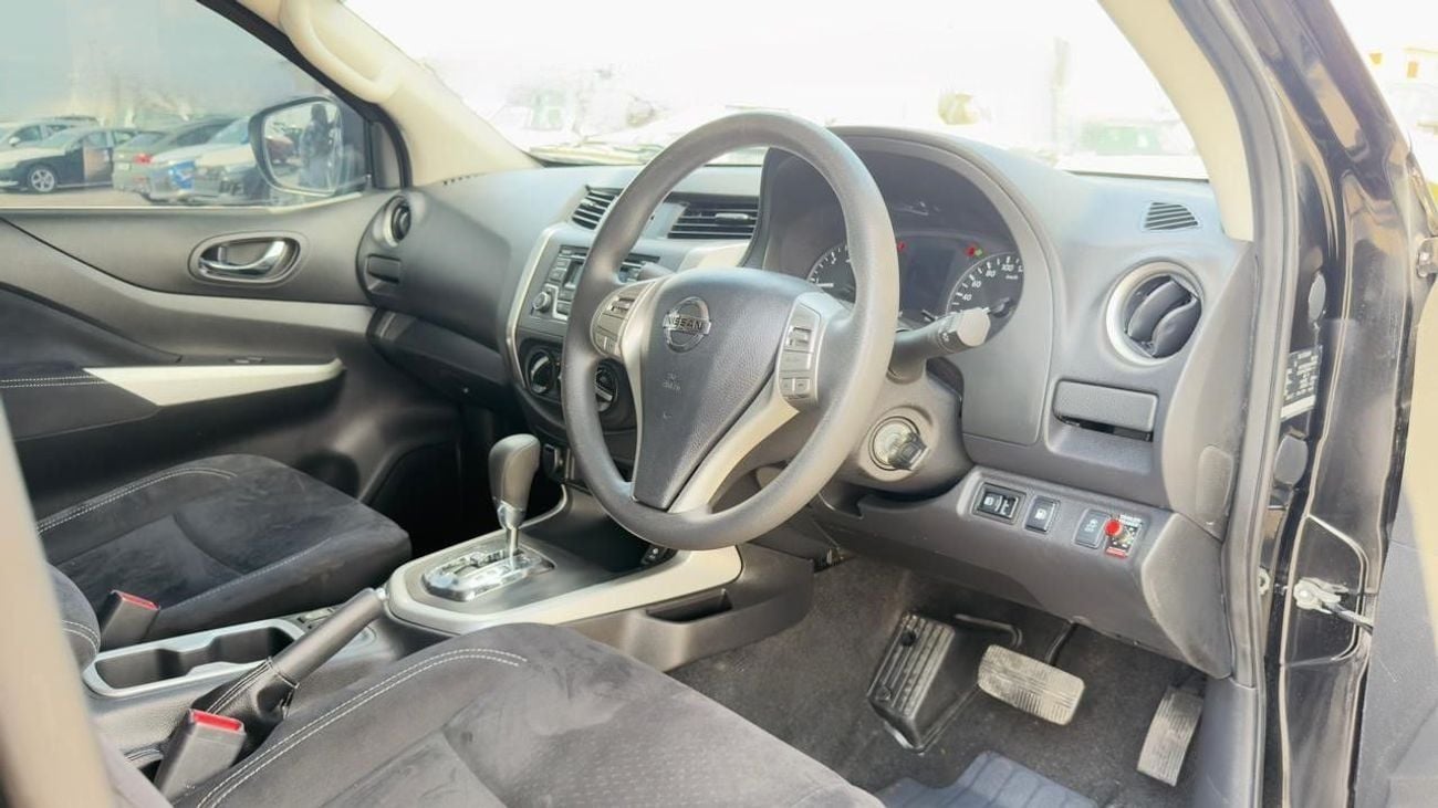 نيسان نافارا -