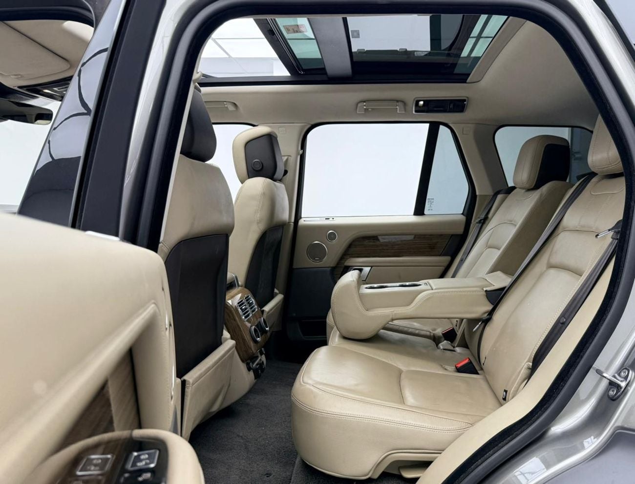 لاند روفر رينج روفر 2019 Range Rover Vogue HSE, Warranty, Full Service History, Excellent Condition, GCC