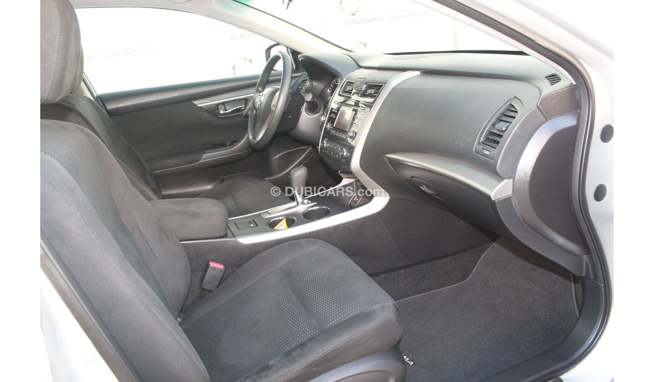 Nissan Altima 2.5L SV 2016 MODEL WITH REAR AND FRONT SENSOR