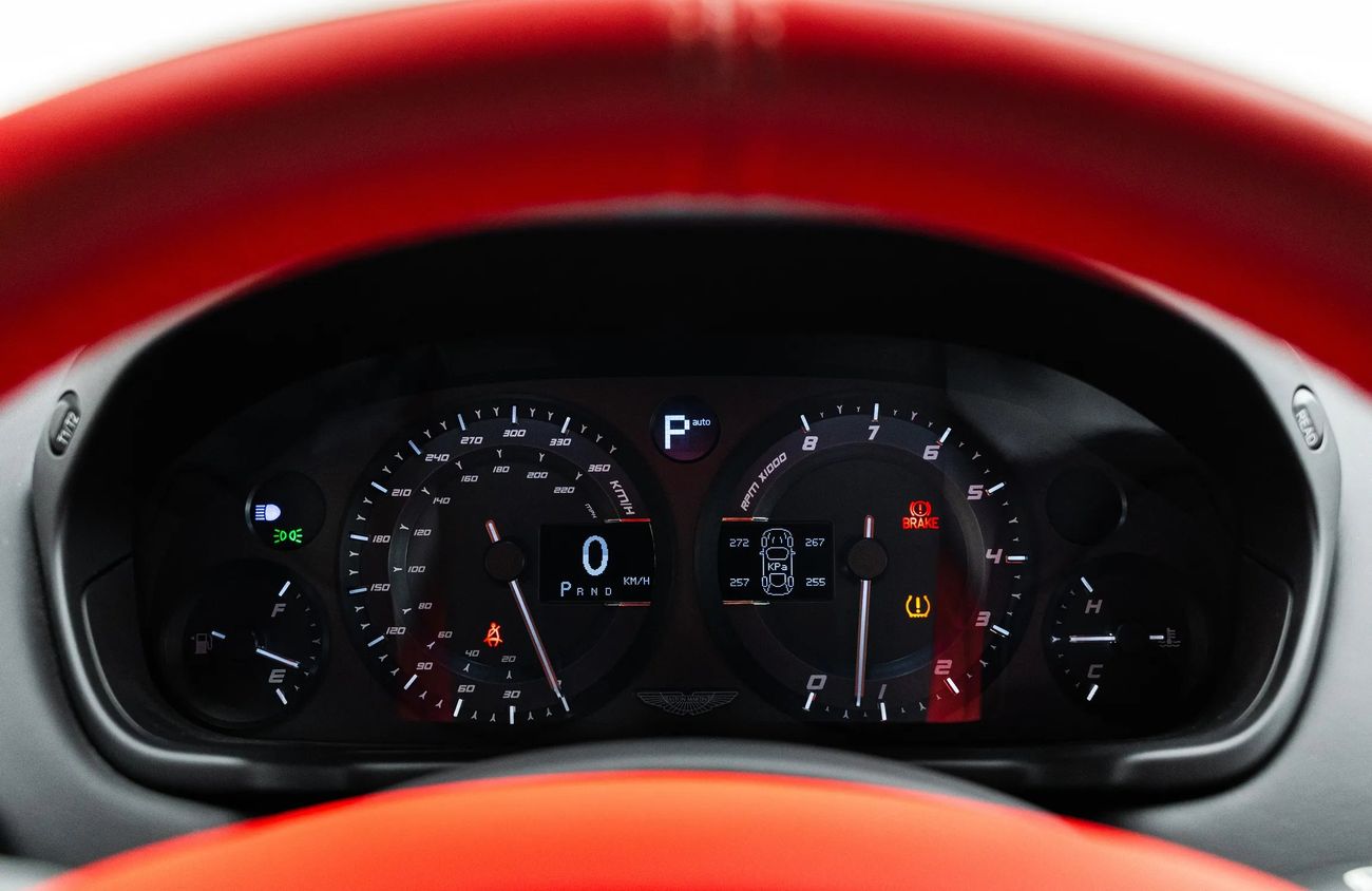 أستون مارتن فانكويش 6.0L V12 Naturally Aspirated Engine