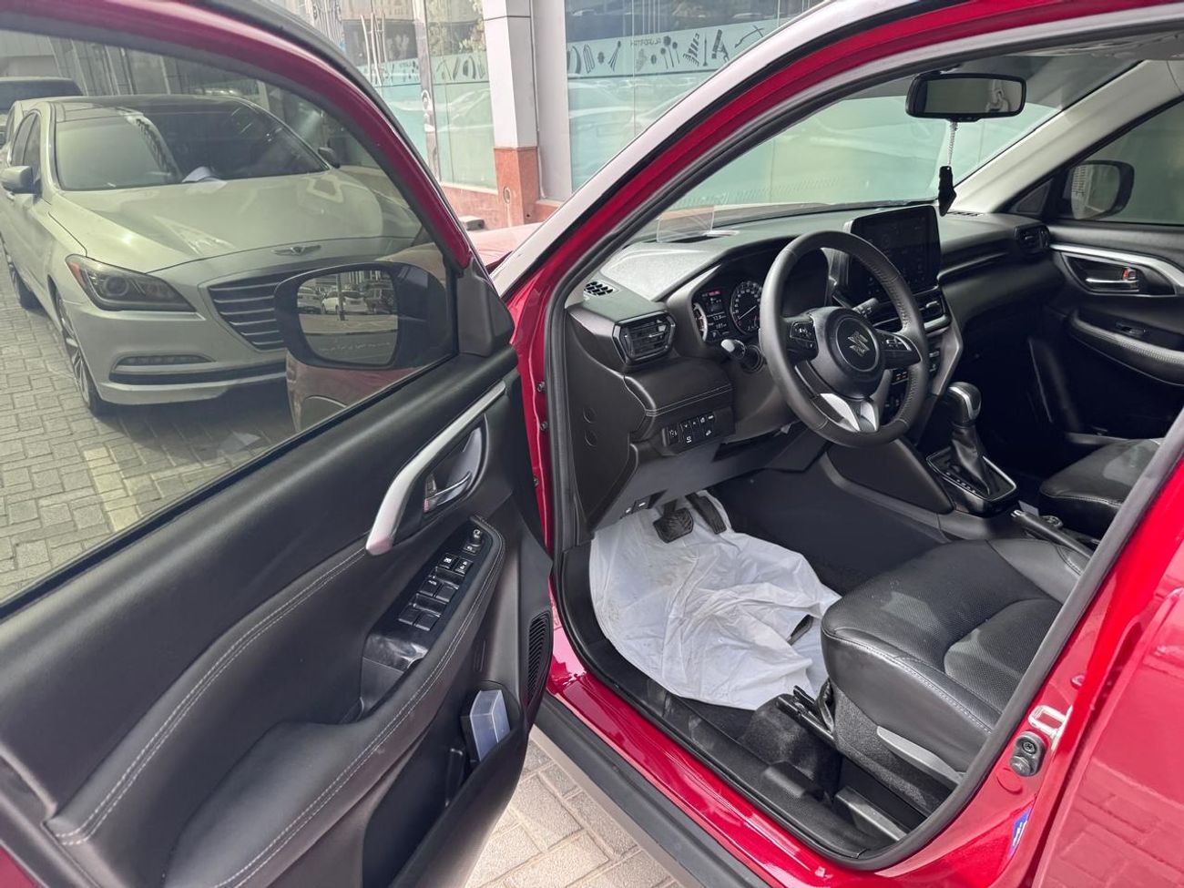 سوزوكي جراند فيتارا GLX 4WD A/T 2-TONE