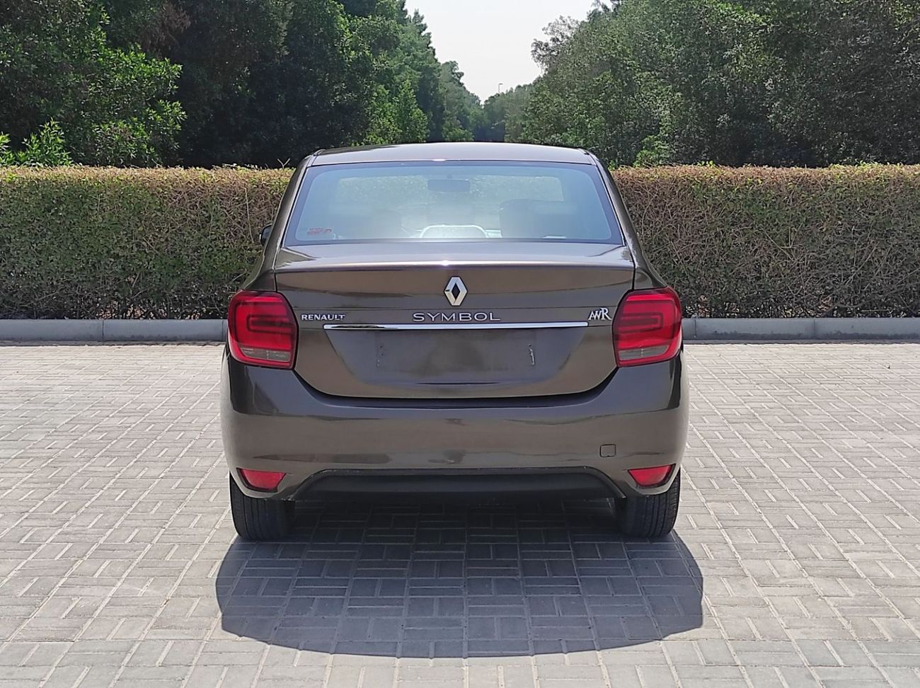 Renault Symbol Renault symbol 2020 Gcc full automatic