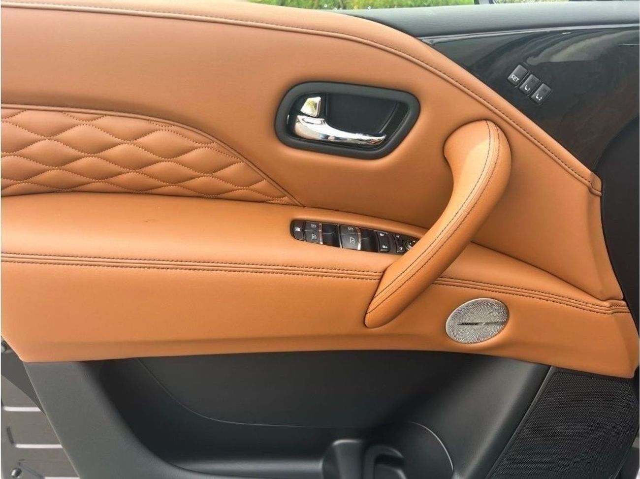 Infiniti QX80 Infinity QX80 Luxury 2024 (EXPORT ONLY)