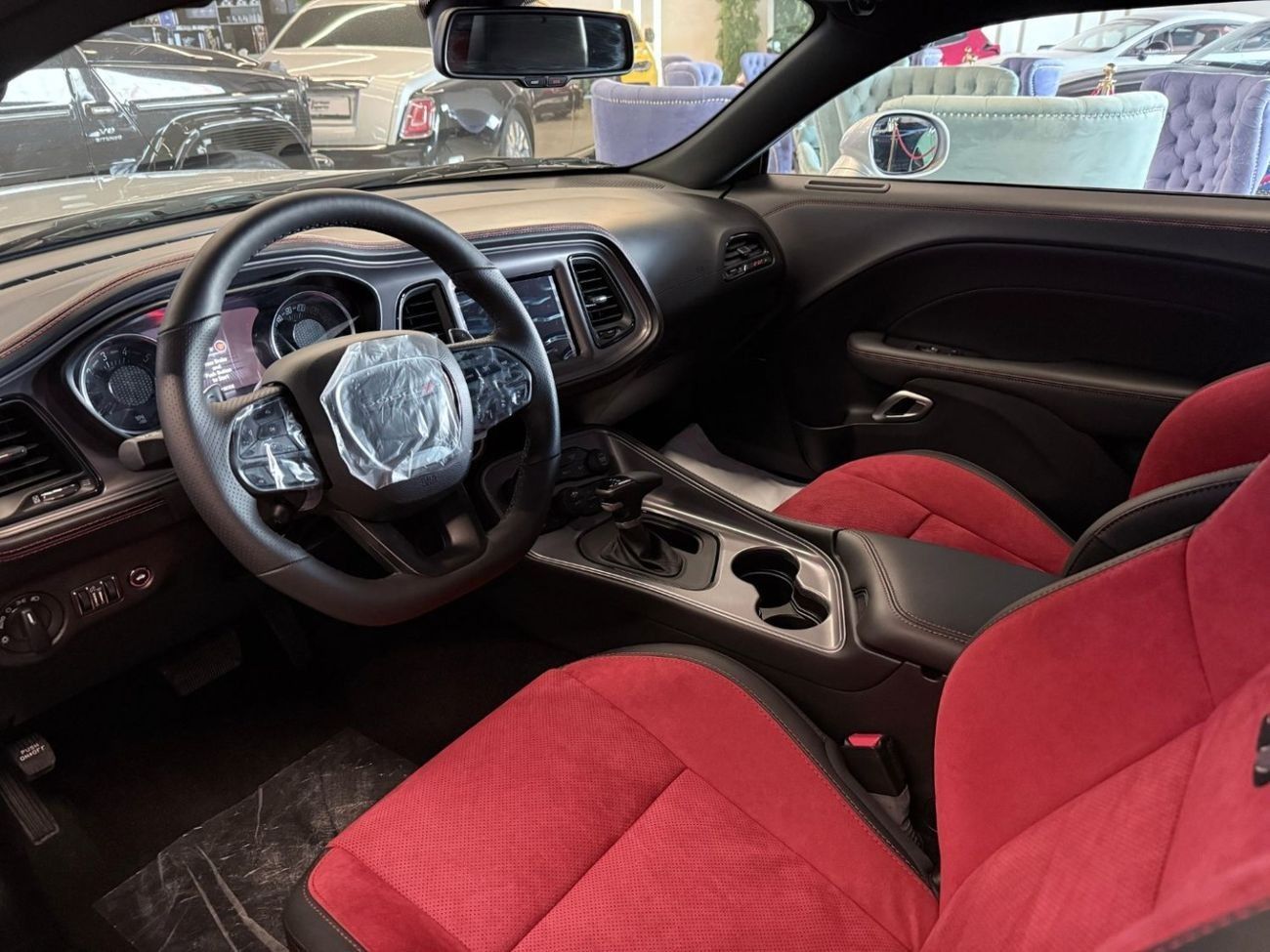 Dodge Challenger 392 Hemi Scat Pack Shaker 6.4L 2023 Dodge Challenger 392 Hemi Scat Pack Shaker Last Call 6.4L / 3 Ye