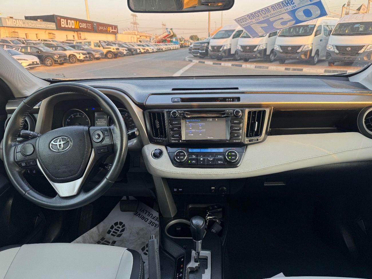 تويوتا راف ٤ XLE 2.0L