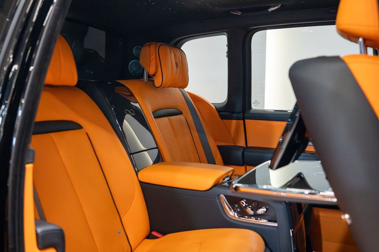 Rolls-Royce Cullinan - 2022 | BLACK BADGE | V12 TWIN TURBO | FULL OPTION | LOW MILEAGE |  EUROPEAN | PERFECT CONDITION