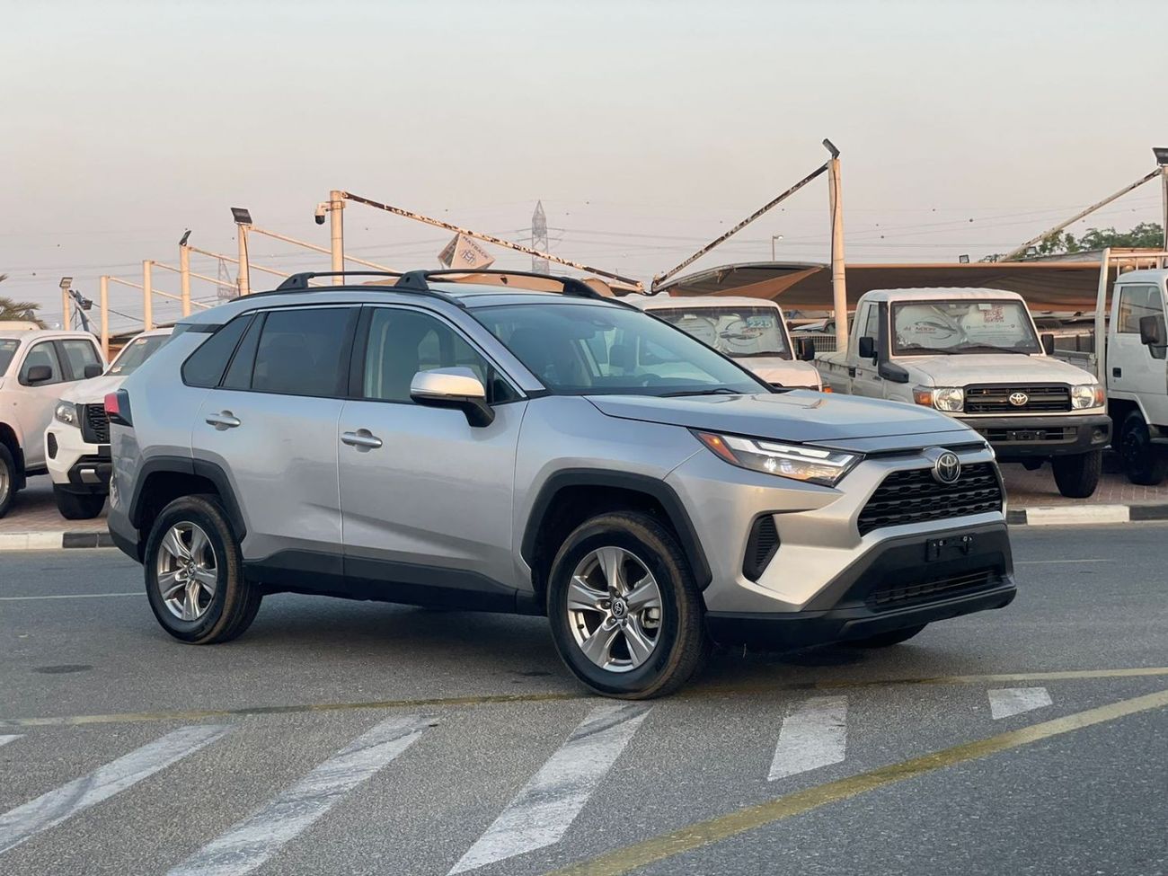 Toyota RAV4 2023 Toyota Rav4 XLE 4x4 Full Option 2.5L V4 With Radar - 9,400 Mileage