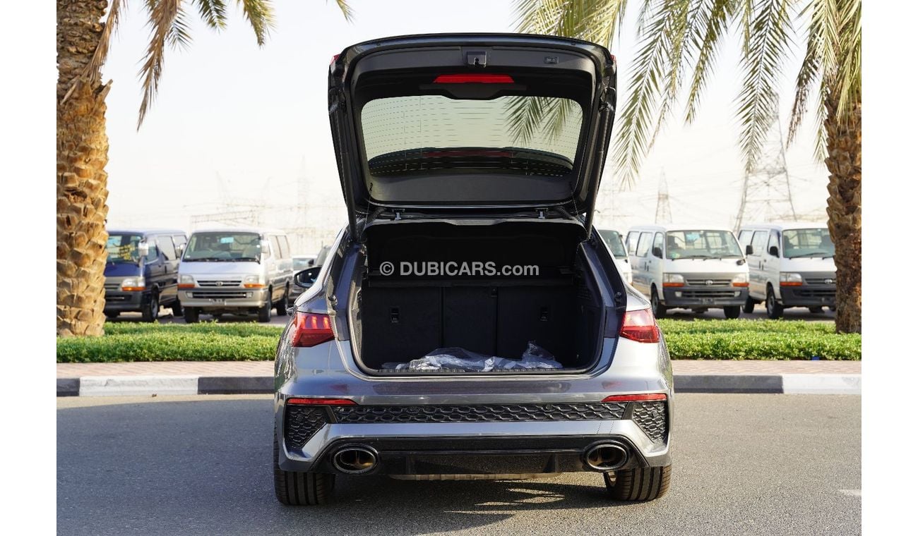 Audi RS3 2023 AUDI RS3 2.5L 5CYL GRAY 0Km
