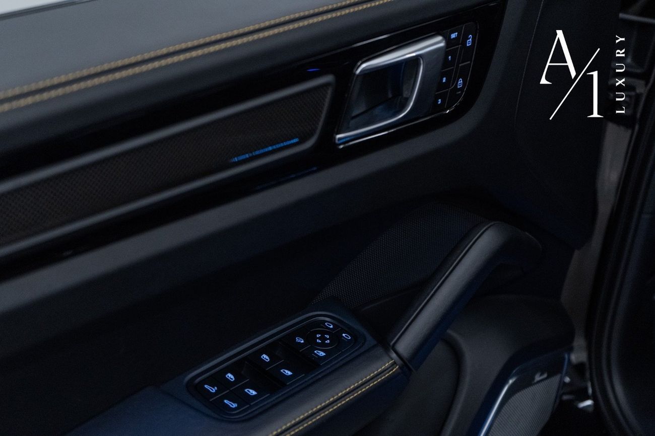 Porsche Cayenne Turbo GT 4.0L 2022 Porsche Turbo GT, Warranty In Al Naboodah, Full Service History, Excellent Condit