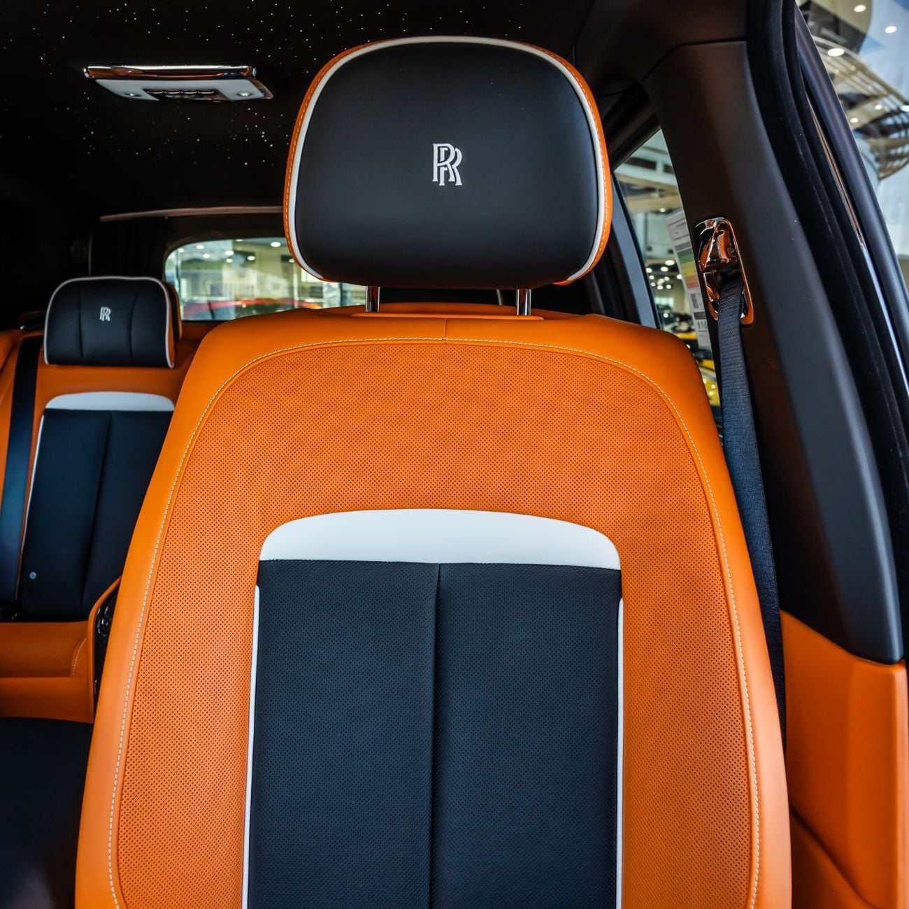 Rolls Royce Cullinan BLACK BADGE