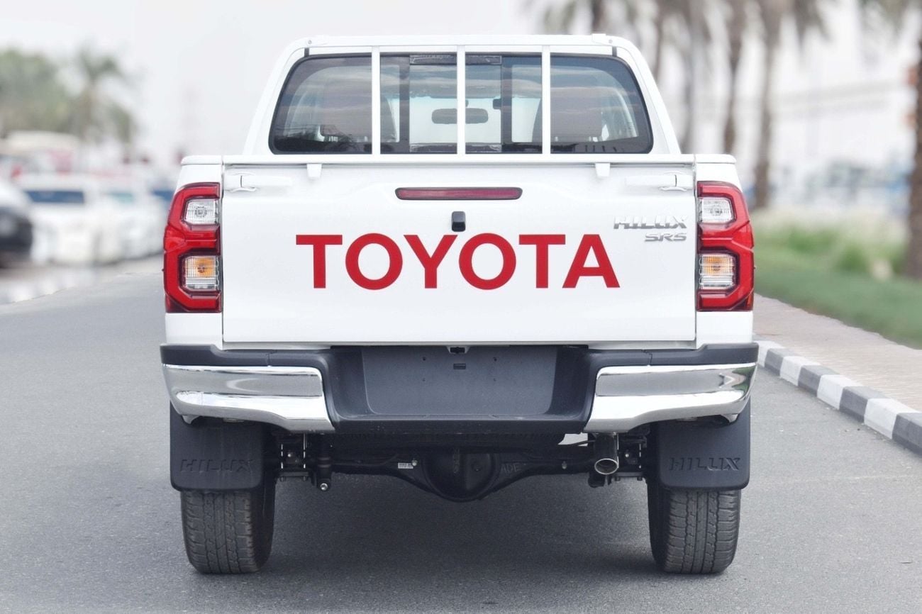 تويوتا هيلوكس GLX 2.7L Double Cab Utility 4WD A/T