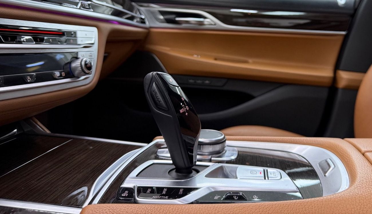 BMW 730Li Exclusive 2.0L