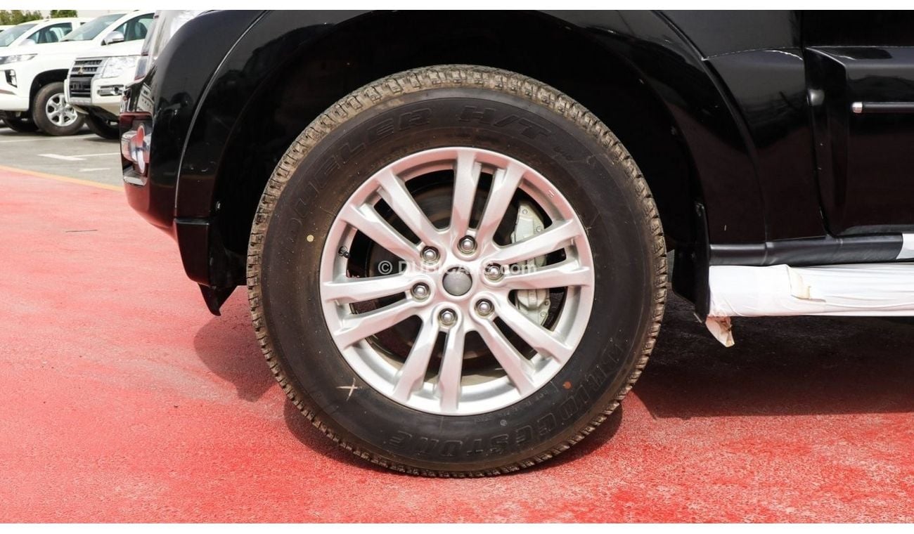Mitsubishi Pajero 2020 3.8L | BLACK/BLACK | GCC specs Full Option | Export Price