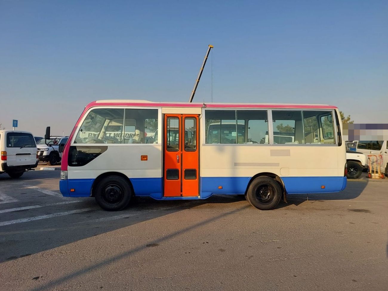 تويوتا كوستر TOYOTA COASTER BUS RHD 2011 MODEL 4.0 L DIESEL AUTOMATIC(PM02142)