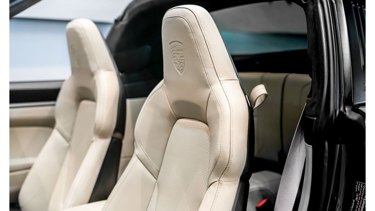 Porsche 911 2022 Porsche Targa 4, Porsche Warranty Valid, Full Service History, Low KMs, GCC