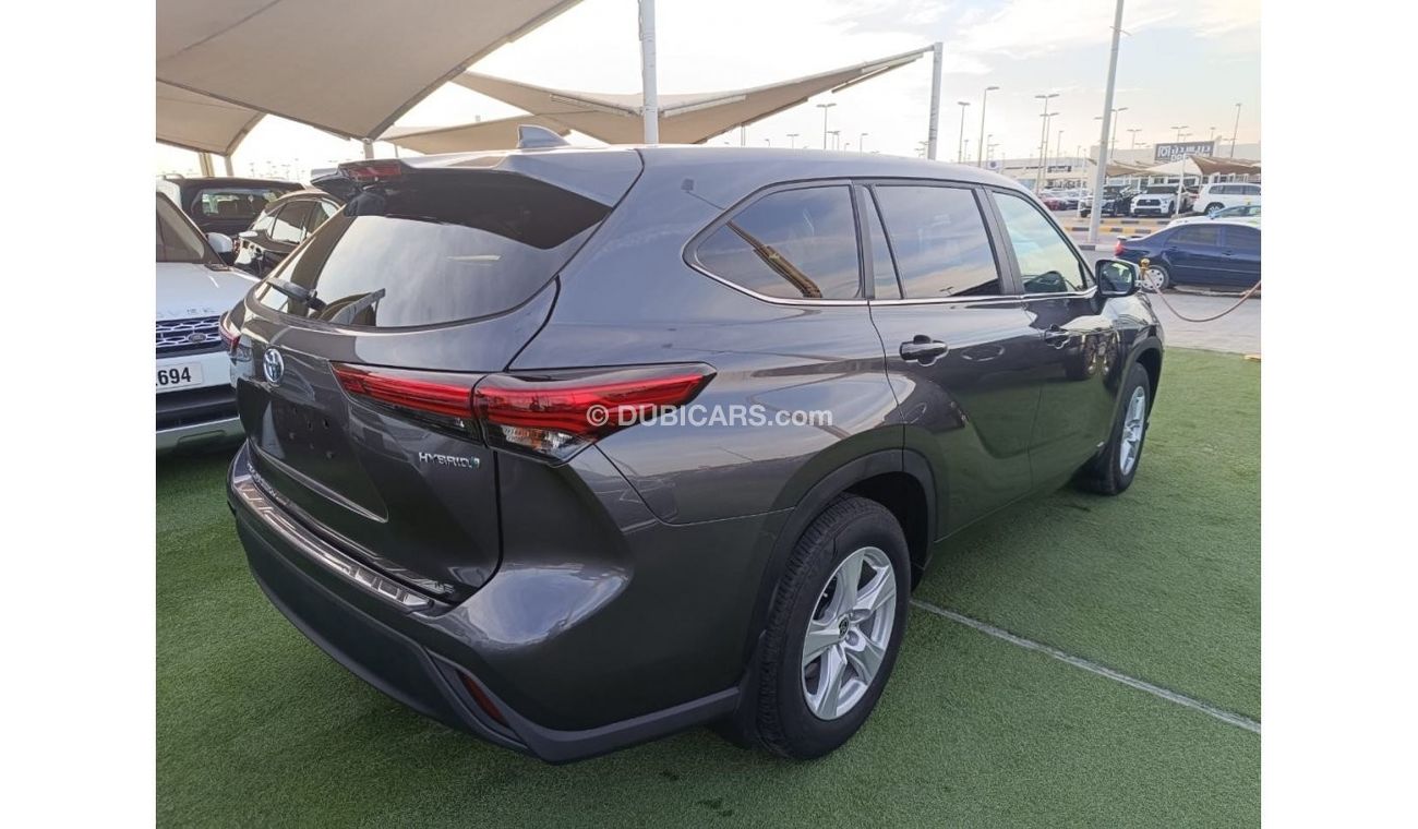 تويوتا هايلاندر Toyota Highlander 2023 Hybrid.The car is in excellent condition, not damaged, not painted, history i