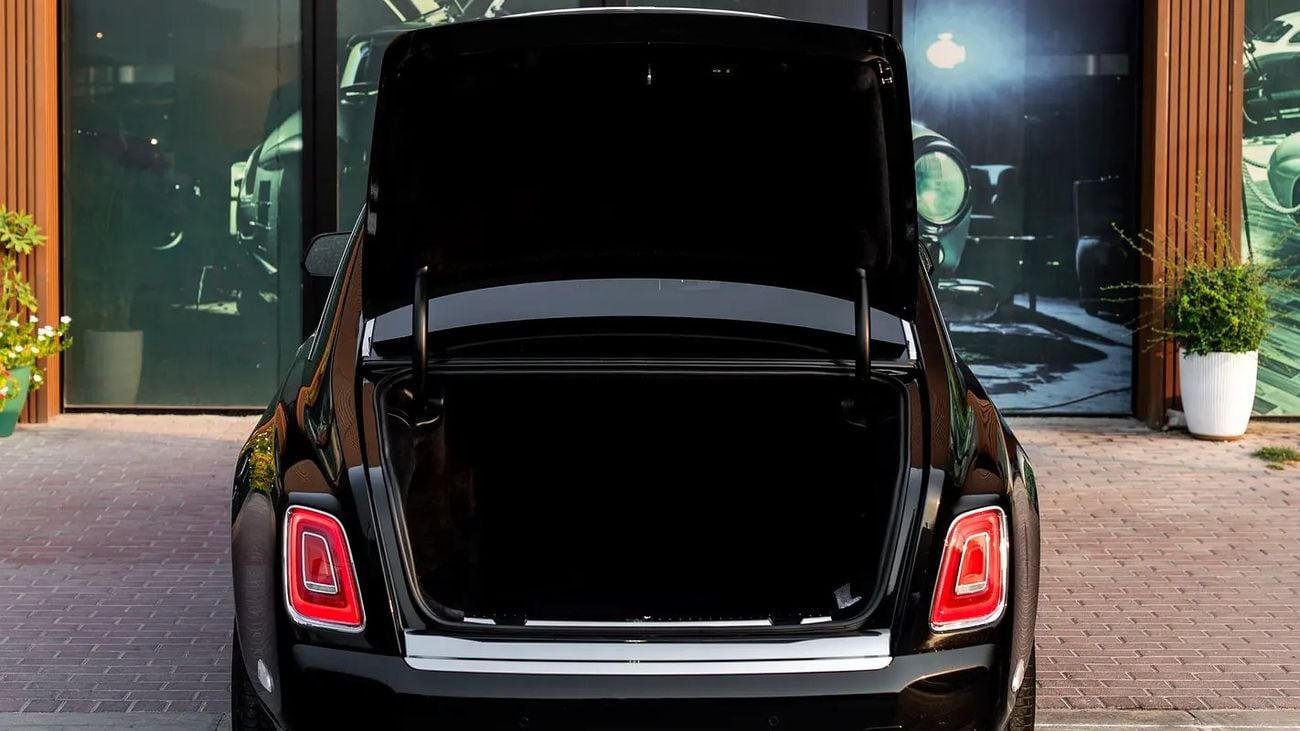 رولز رويس فانتوم GCC Specs | Very Low Mileage