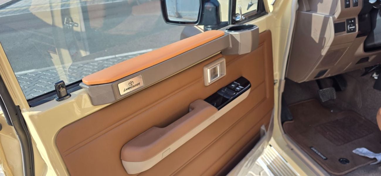 Toyota Land Cruiser 70 PETROL FULL OPTION