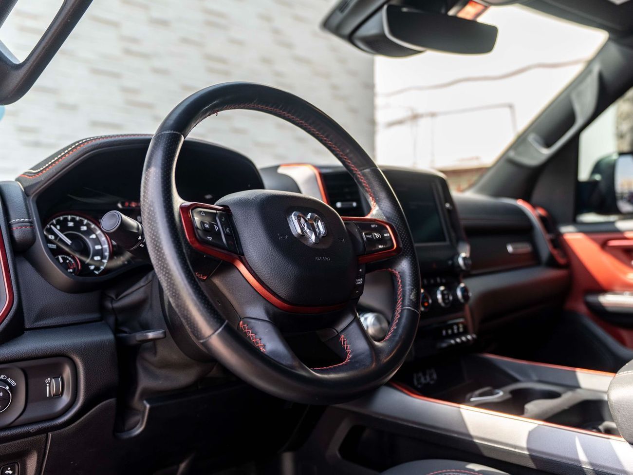 رام 1500 Rebel Crew Cab 5.7L