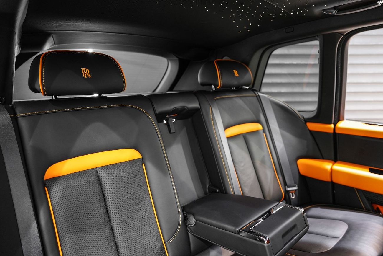 Rolls-Royce Cullinan Black Badge, Rear Entertainment, Starlight Headliner, Dealer Warr + Serv!!