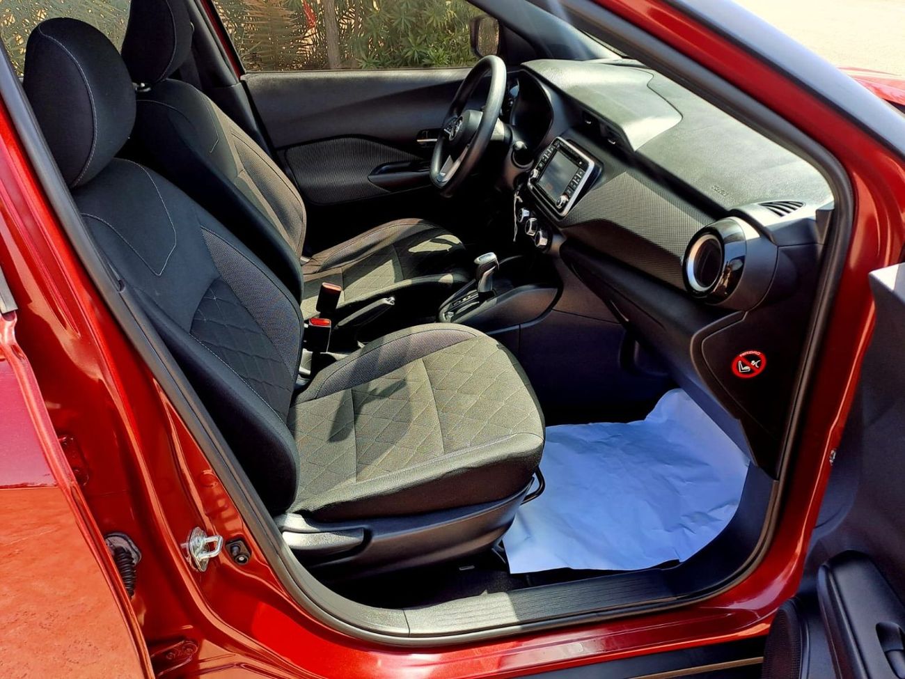 Nissan Kicks SV 2020 1.6L GCC (780/-MONTHLY)