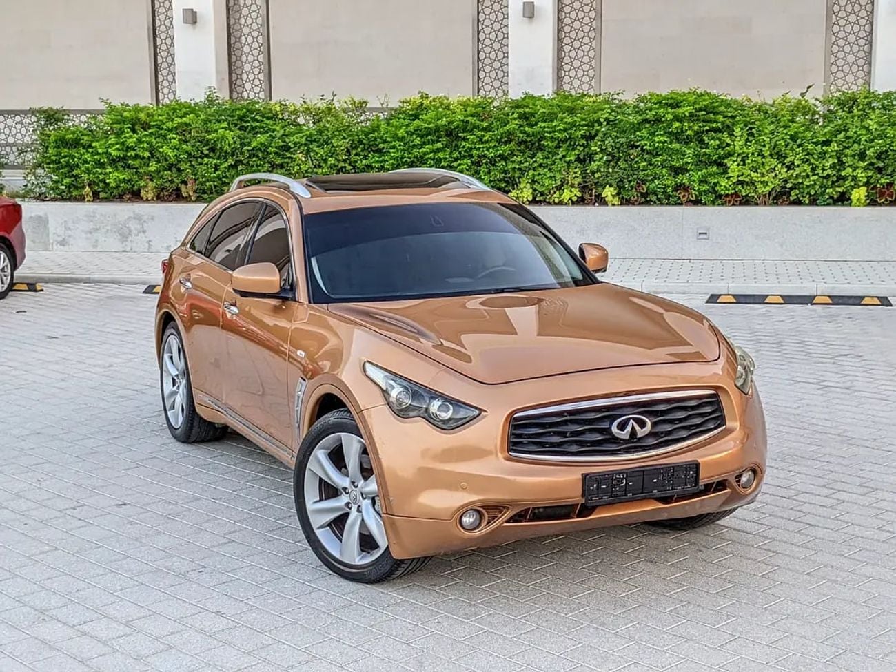 إنفينيتي FX50 Sport GCC Specs Very Clean Agency Mint Condition V8 Premium Luxury SUV