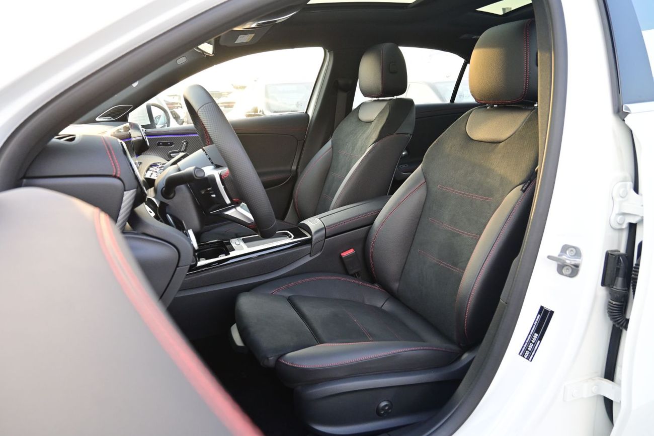 مرسيدس بنز A 200 Mercedes-Benz A200L 1.3L Turbo Petrol, Model 2025 Color White