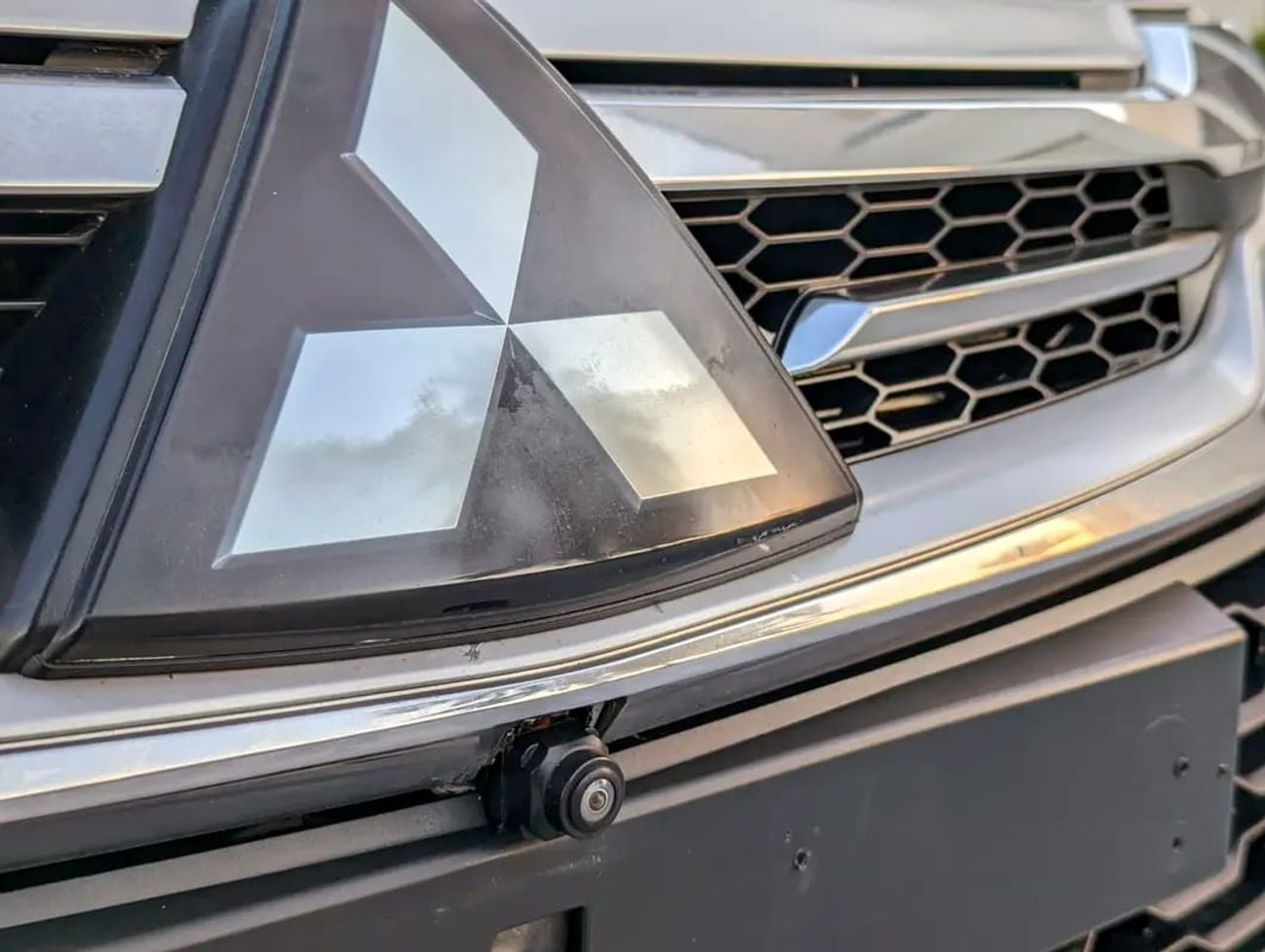 ميتسوبيشي مونتيرو سبورت FULL OPTION GLS TOP GCC IN EXCELLENT CONDITION