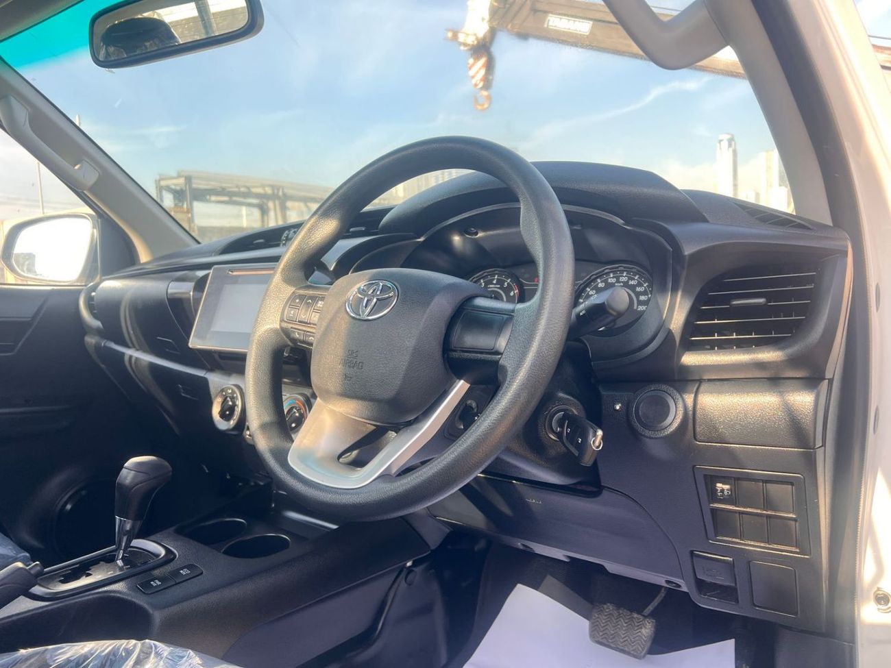 تويوتا هيلوكس RIGHT HAND VEHICLE ONLY FOR EXPORT SINGLE CAB HILUX 2.7 LITER PETROL 2WD