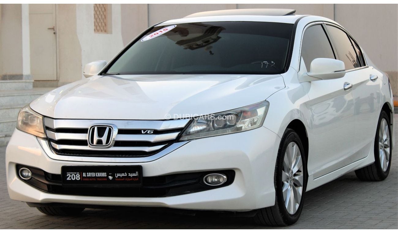 هوندا أكورد هوندا اكورد 2015 خليجي 6 سليندر فل اوبشن بدون حوادث نظيفه جدا من الداخل والخارج
