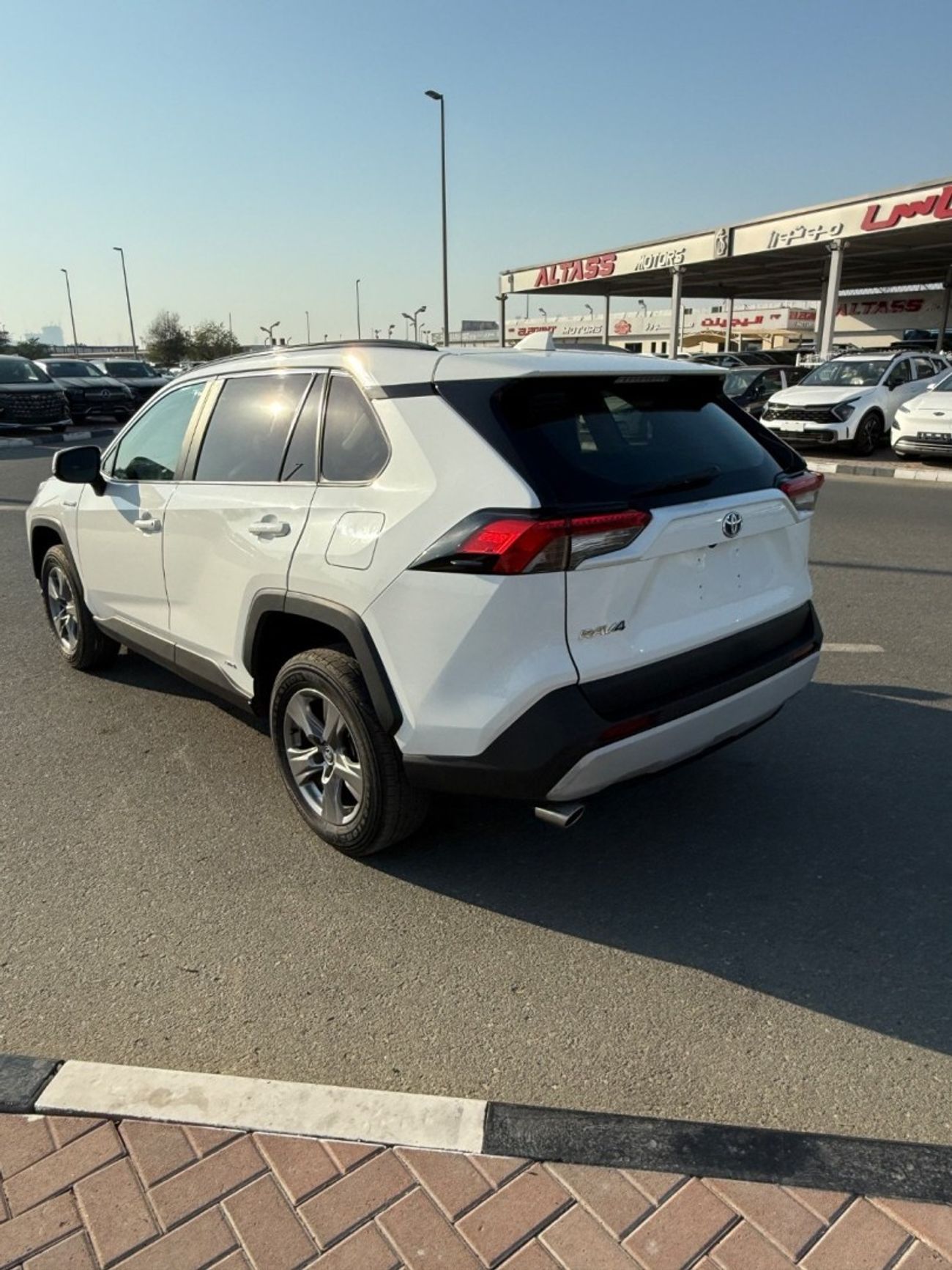 تويوتا راف ٤ VXR HEV 2.5L (219 HP) AWD