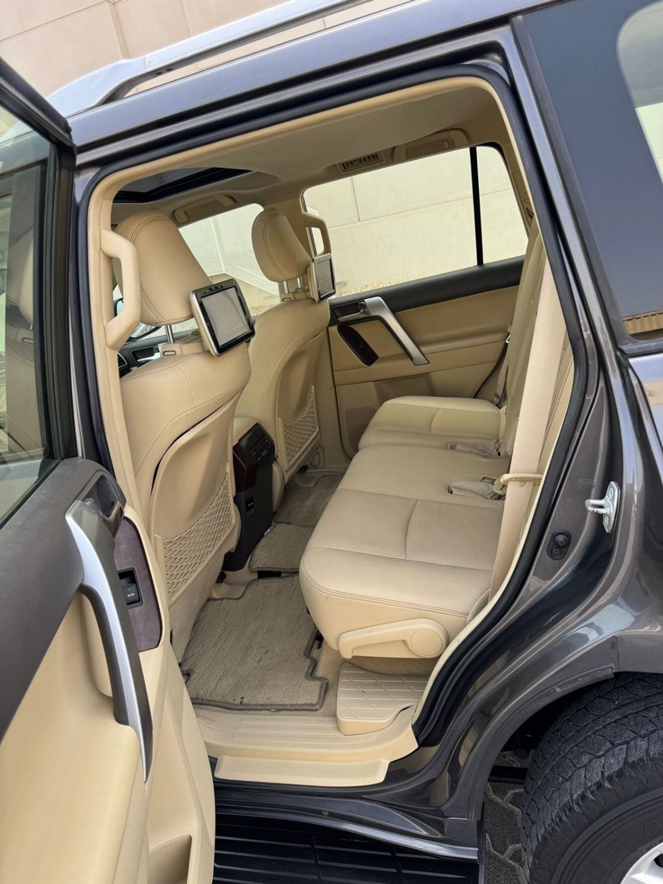 Toyota Prado VXR TX-L 4.0L ,ONLY FOR EXPORT AVAILABLE