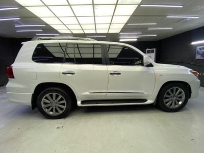 Lexus LX570 NAVIGATION SPORT