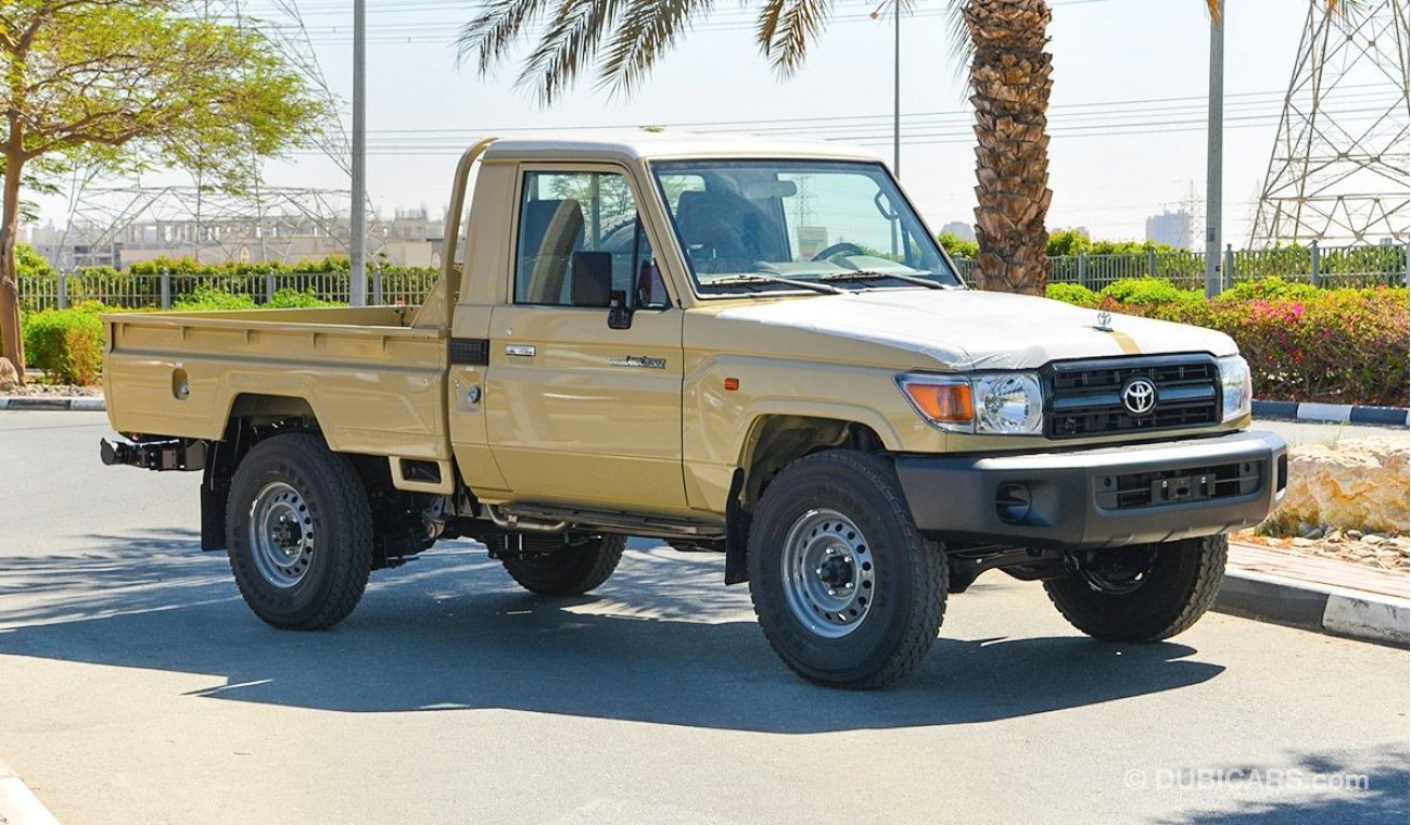 Toyota Land Cruiser Pick Up 2021LC79 SC,4.0L basic -  GCC specs - خليجي الى جميع الدول