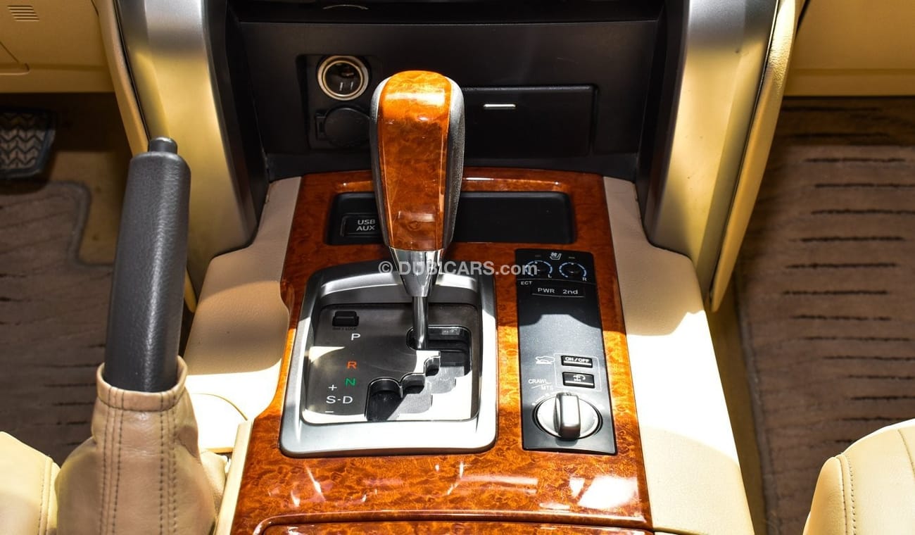 Toyota Land Cruiser VXR 5.7 V8