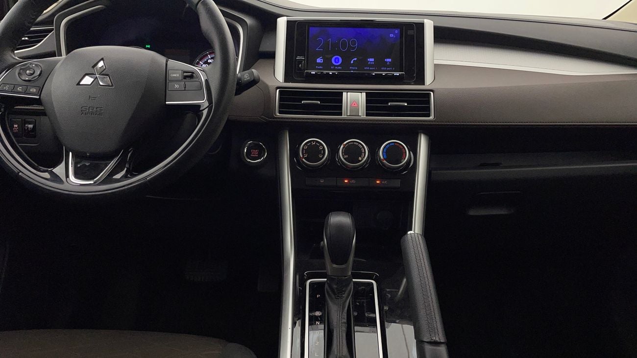 ميتسوبيشي إكسباندر كروس PREMIUM 1.5 | بدون دفعة مقدمة | اختبار القيادة في المنزل