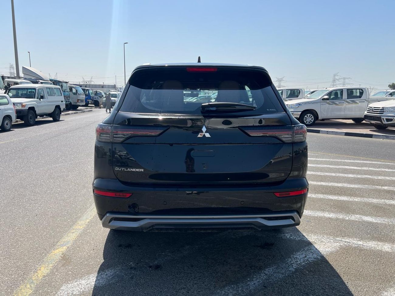 ميتسوبيشي آوتلاندر Mitsubishi Outlander P Line 2.5L 2026 Petrol (Export Only)