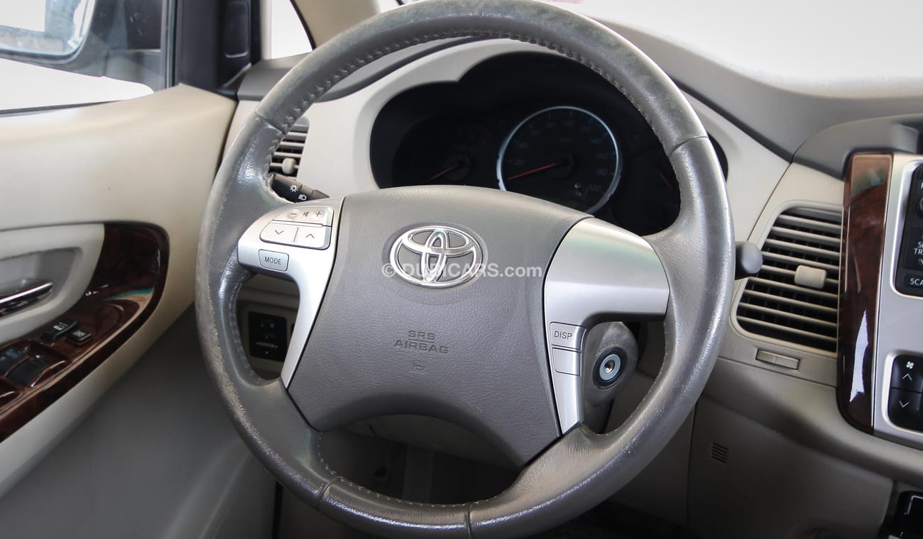 Toyota Innova 2.7G
