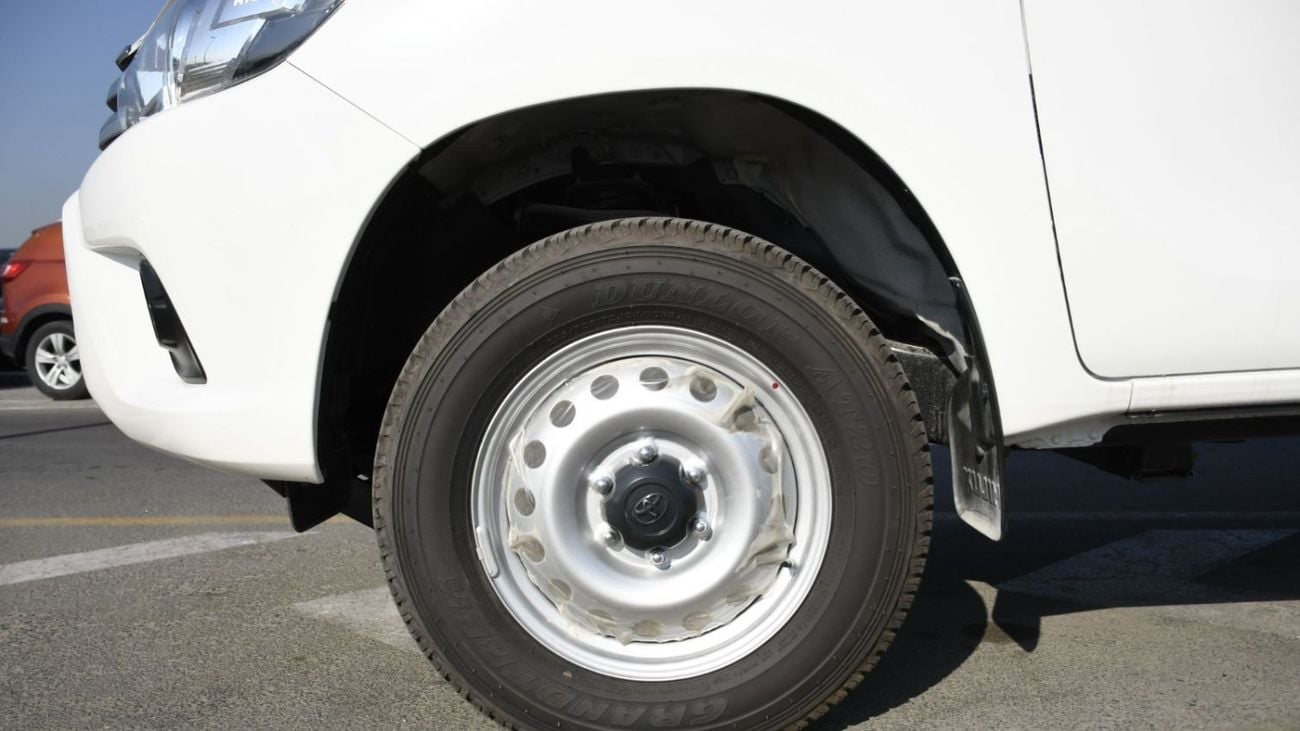 Toyota Hilux GL 2.4L Double Cab Utility