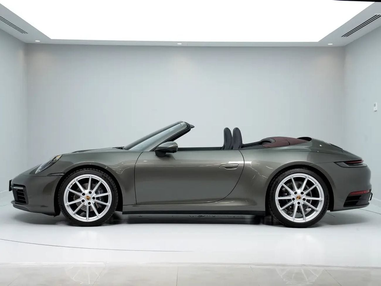 Porsche 911 Al Naboodah WARRANTY till April | Carrera 4