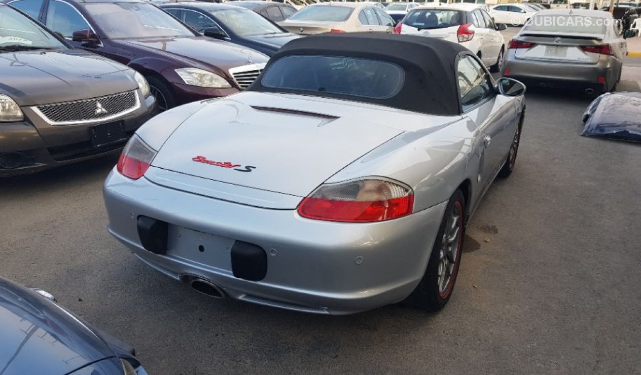 Porsche Boxster S 2004 Gcc specs Full options automatic