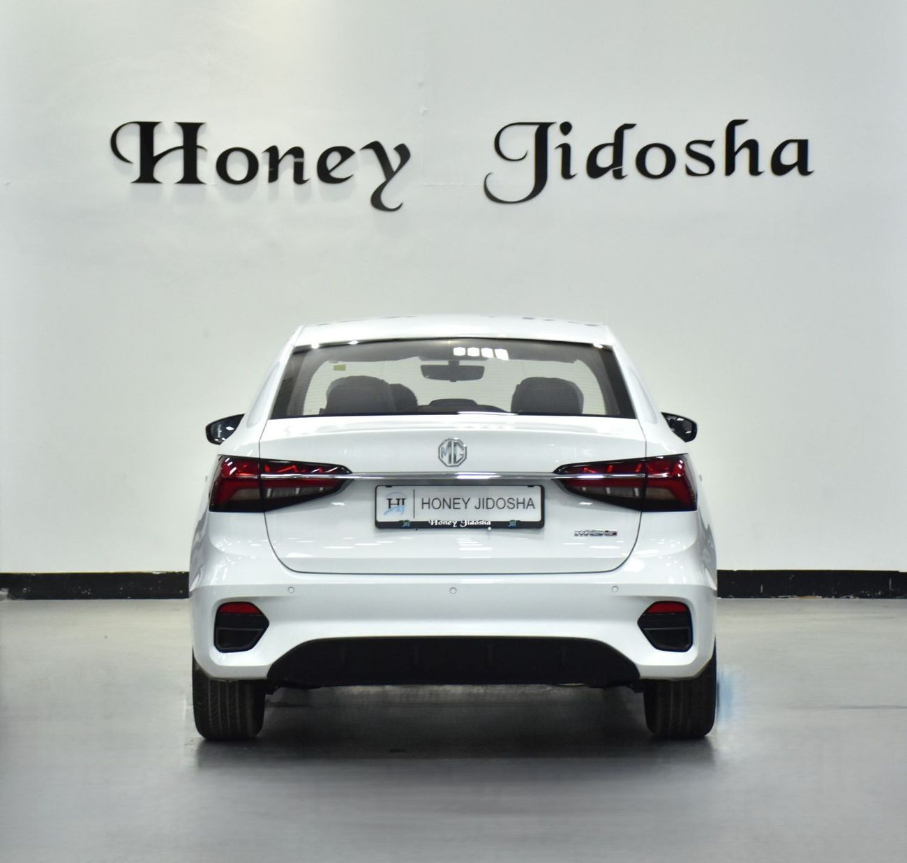 MG 5 EXCELLENT DEAL for our MG 5 ( 2025 Model ) in White Color GCC Specs