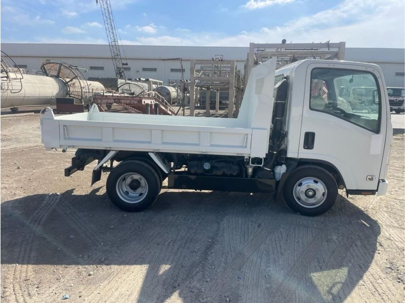 إيسوزو NMR Isuzu NMR85E2S Dump Truck 4x2