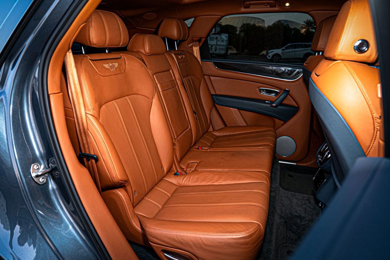 بنتلي بينتايجا Bentayga 4.0T