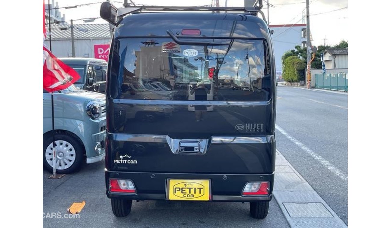 Daihatsu Hijet S700V
